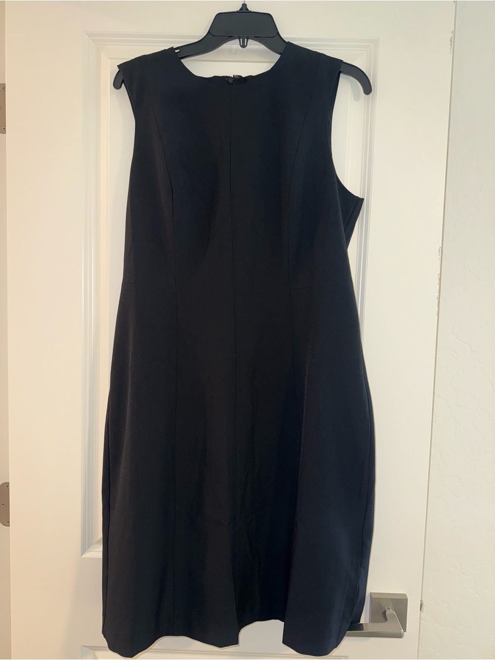 Banana Republic Factory Black Sleeveless Sheath Dress